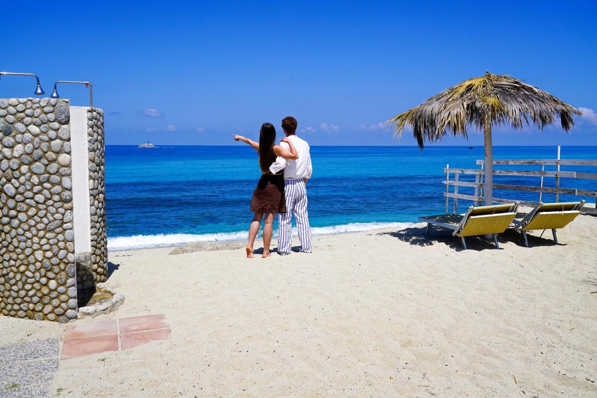Marinella Beach Apartment Capo Vaticano Kültér fotó